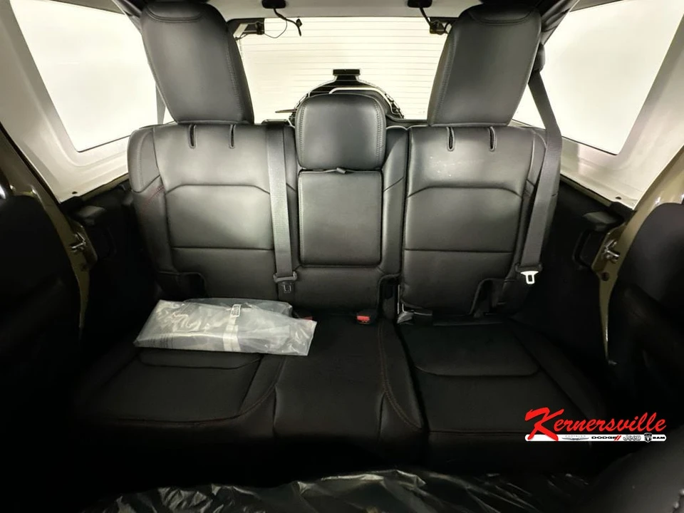 2026 Jeep JL Wrangler - Image 10 of 22