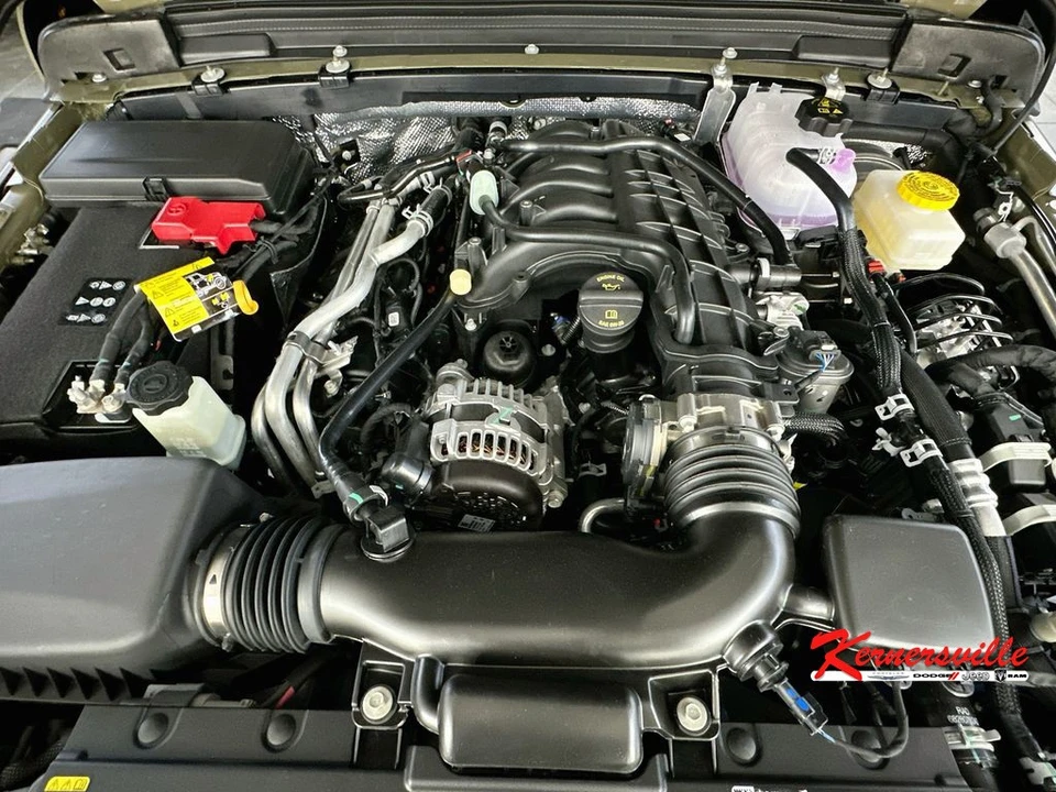 2026 Jeep JL Wrangler - Image 17 of 22