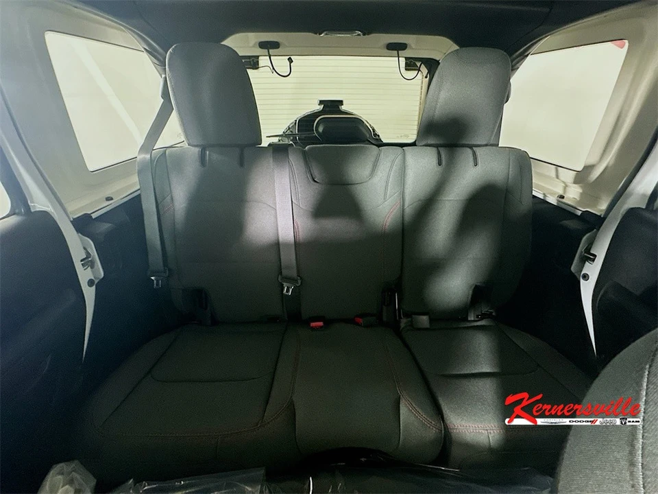 2026 Jeep JL Wrangler - Image 10 of 21