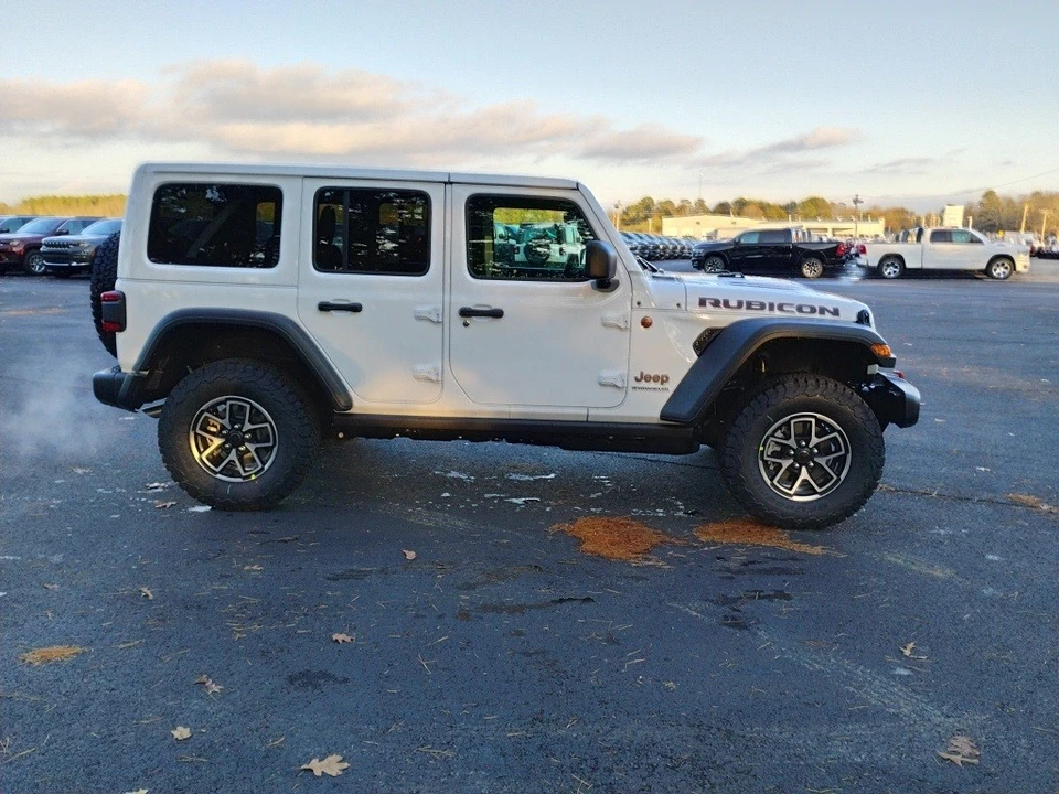 2026 Jeep JL Wrangler - Image 4 of 12