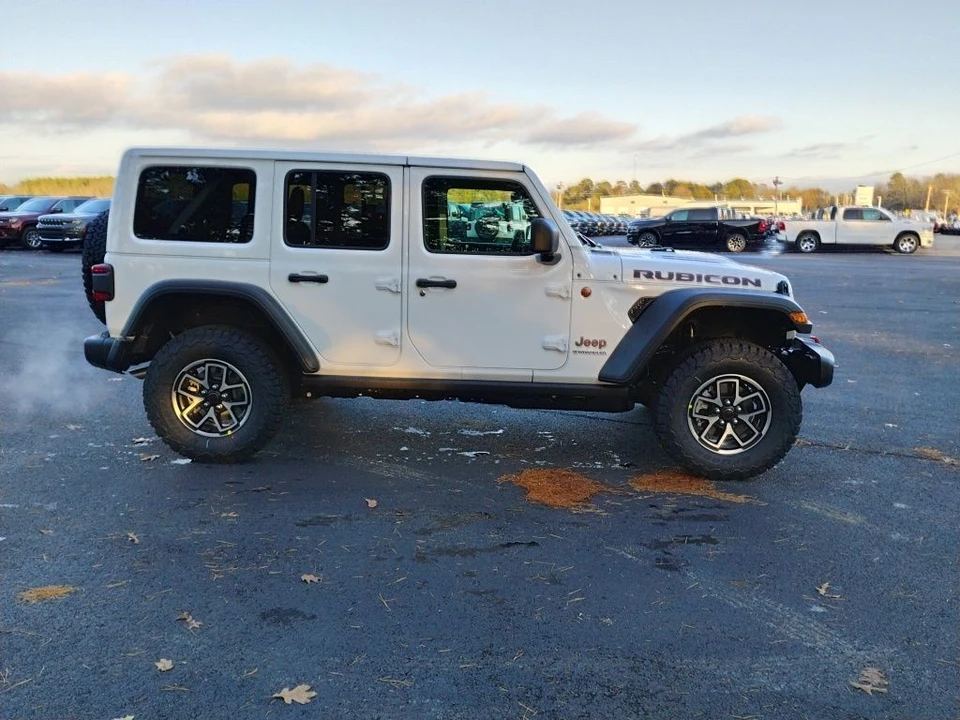2026 Jeep JL Wrangler - Image 4 of 12