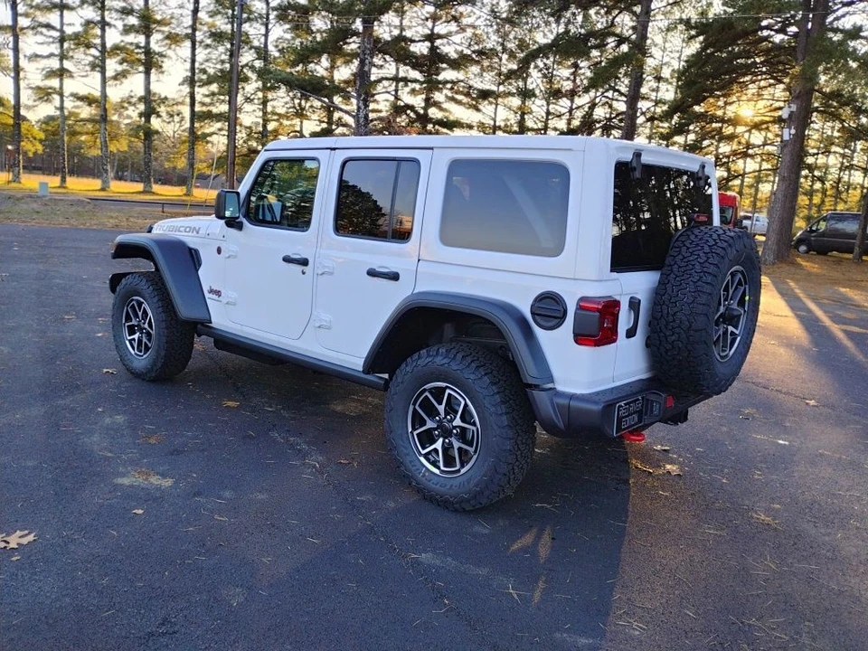 2026 Jeep JL Wrangler - Image 7 of 12