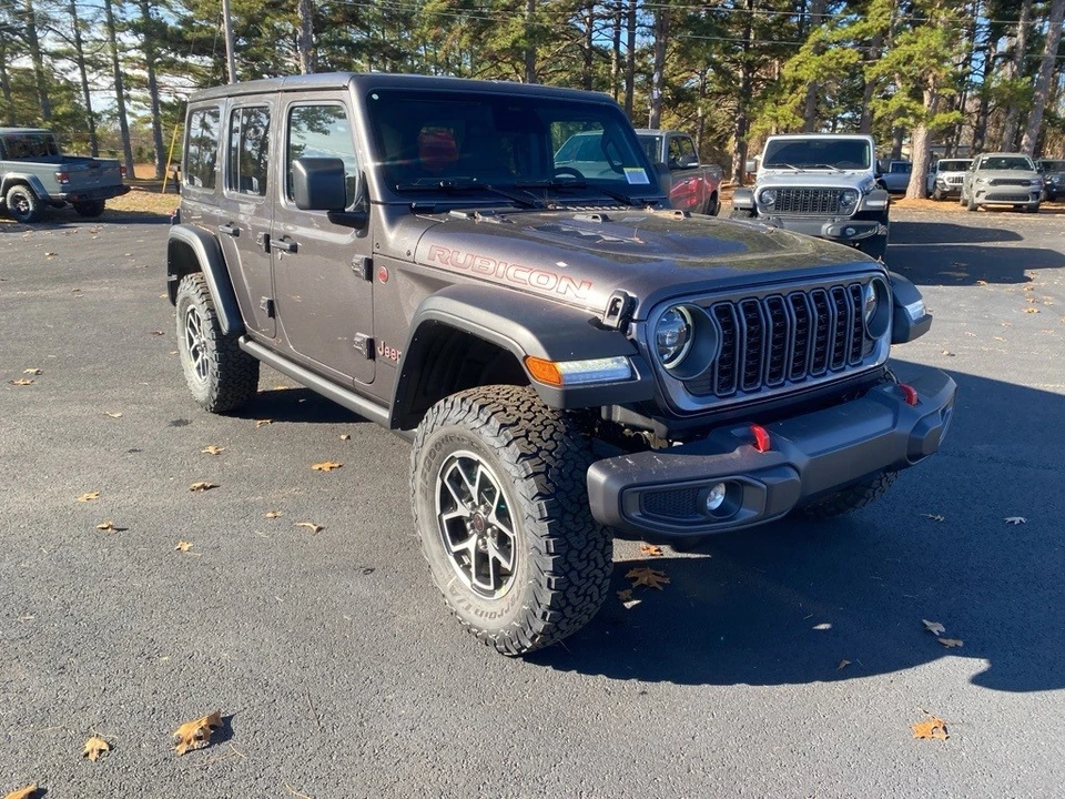 2026 Jeep JL Wrangler - Image 3 of 12