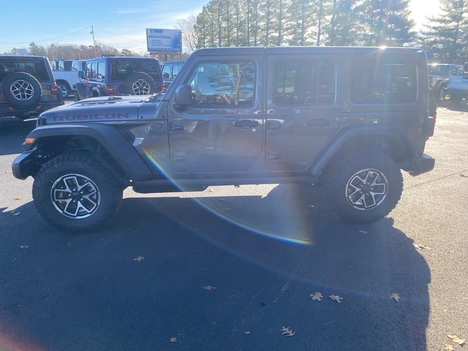2026 Jeep JL Wrangler - Image 8 of 12
