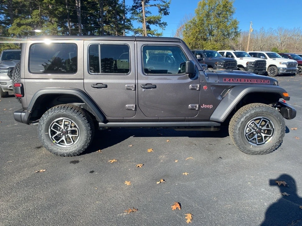 2026 Jeep JL Wrangler - Image 4 of 12