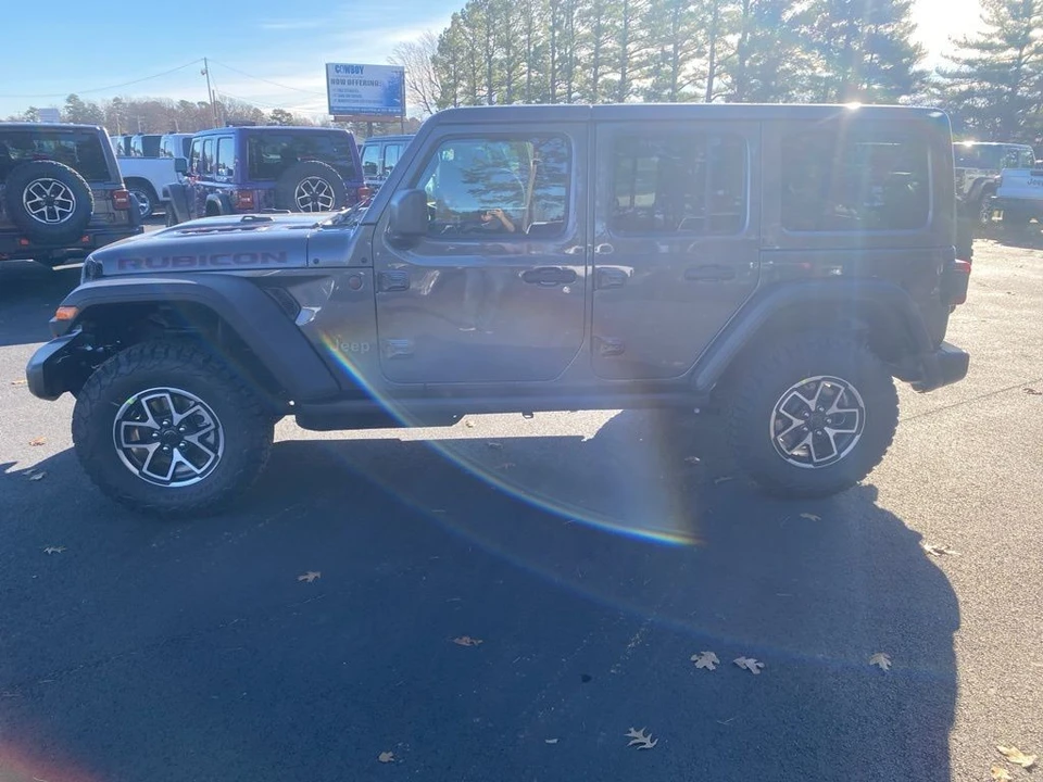 2026 Jeep JL Wrangler - Image 8 of 12
