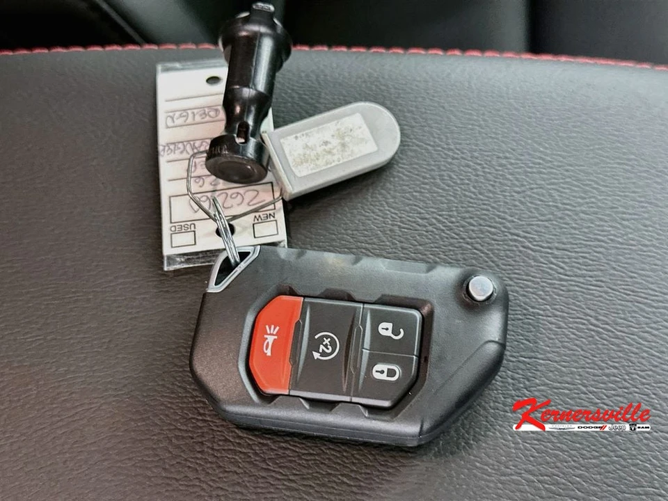2026 Jeep JL Wrangler - Image 19 of 22