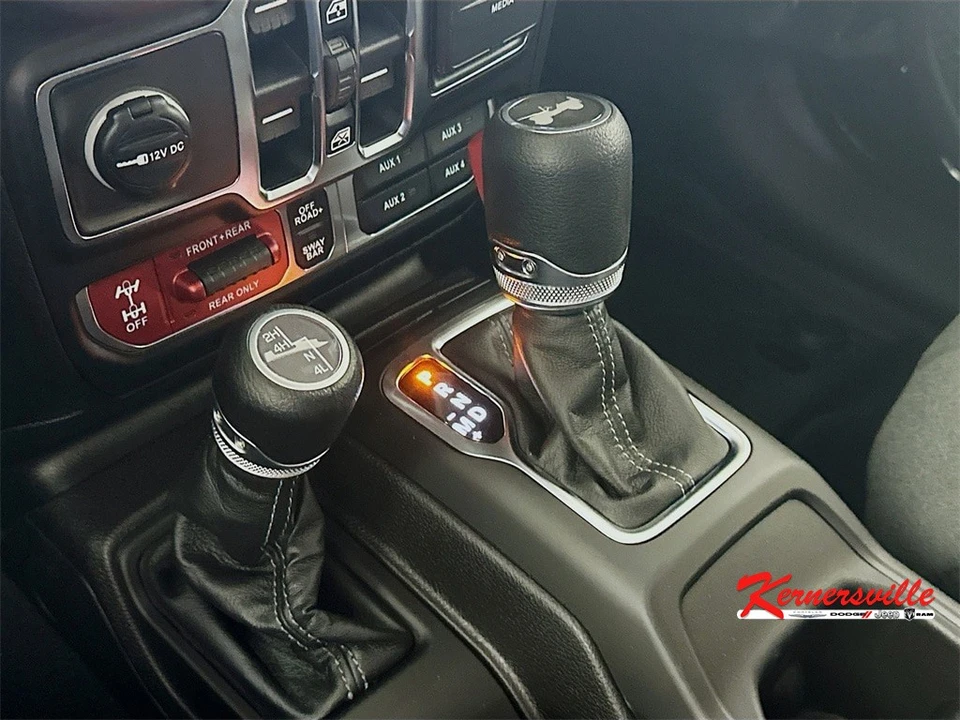 2026 Jeep JL Wrangler - Image 13 of 21