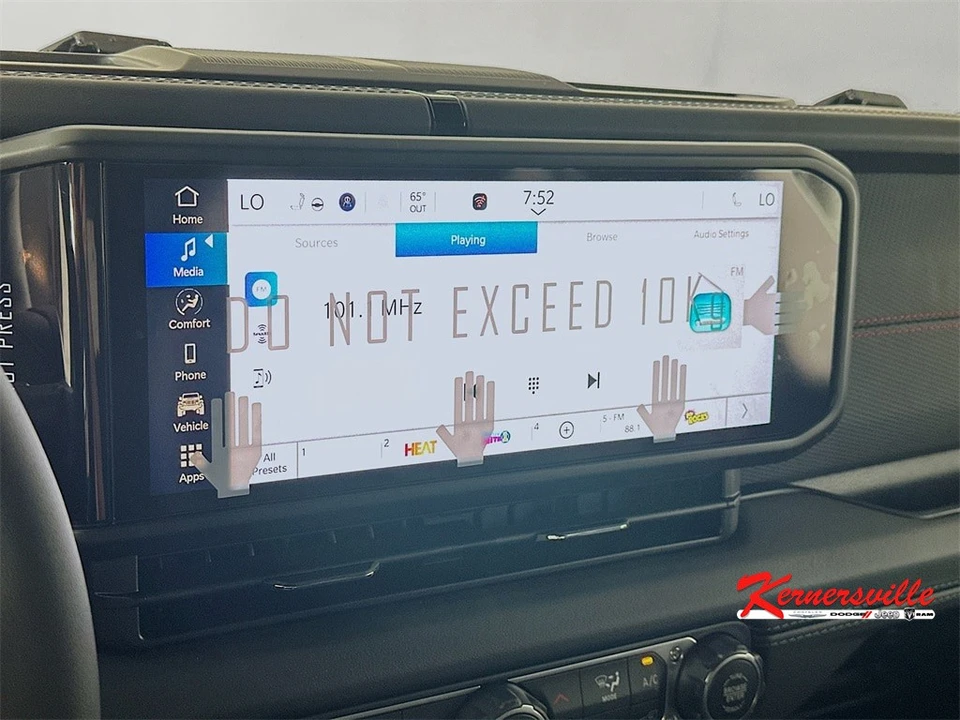 2026 Jeep JL Wrangler - Image 13 of 21