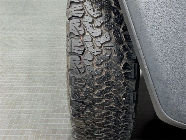 2026 Jeep JL Wrangler - Image 11 of 12