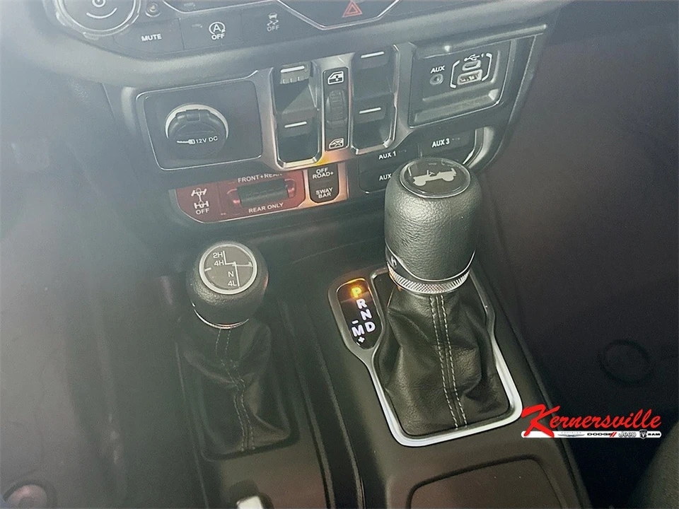 2026 Jeep JL Wrangler - Image 12 of 21