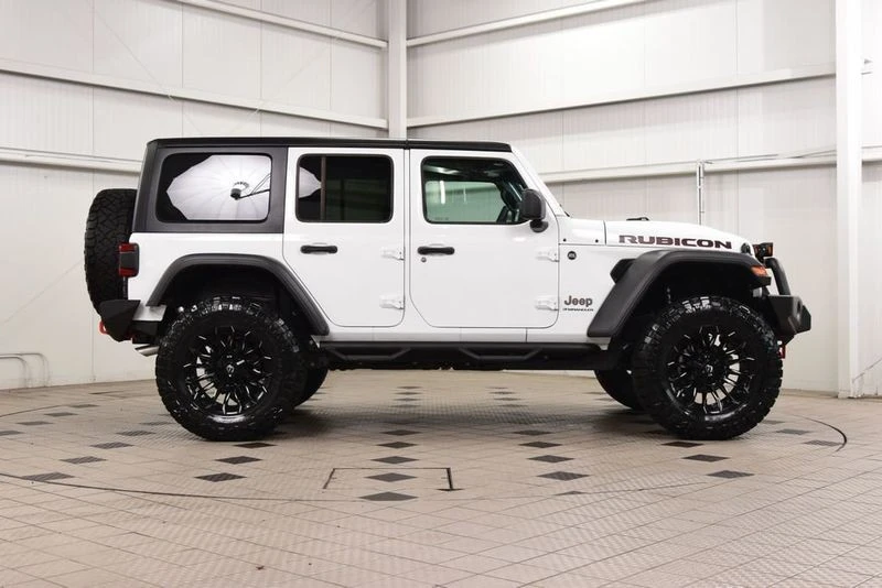 2026 Jeep JL Wrangler - Image 9 of 31