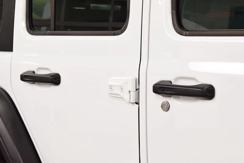 2026 Jeep JL Wrangler - Image 23 of 31