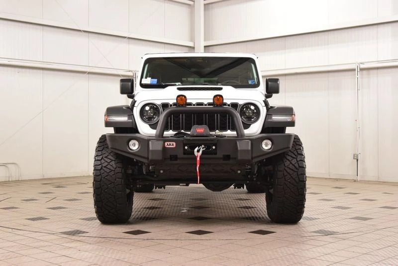 2026 Jeep JL Wrangler - Image 2 of 31