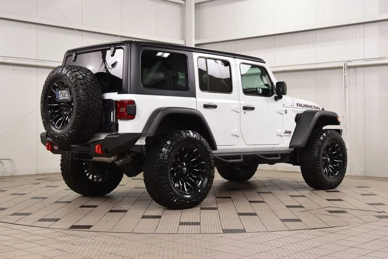 2026 Jeep JL Wrangler - Image 8 of 31