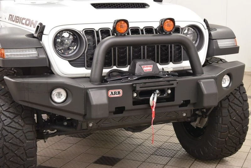 2026 Jeep JL Wrangler - Image 13 of 31