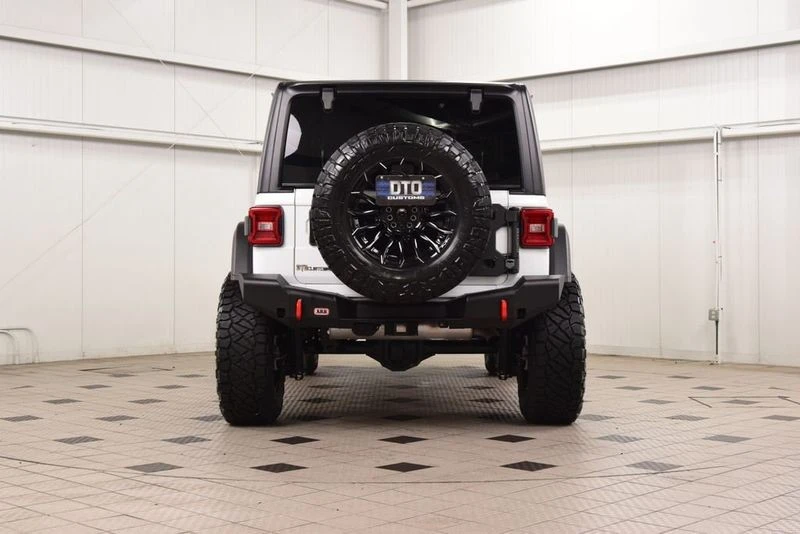 2026 Jeep JL Wrangler - Image 7 of 31