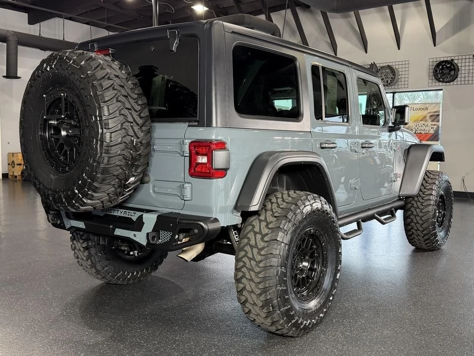 2026 Jeep JL Wrangler - Image 16 of 31