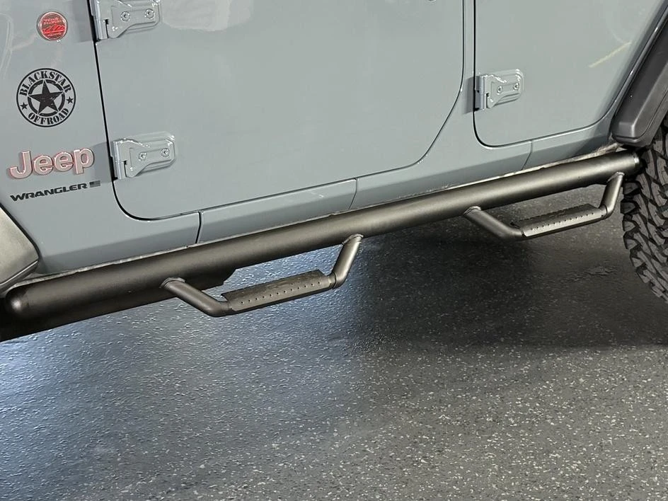 2026 Jeep JL Wrangler - Image 9 of 31