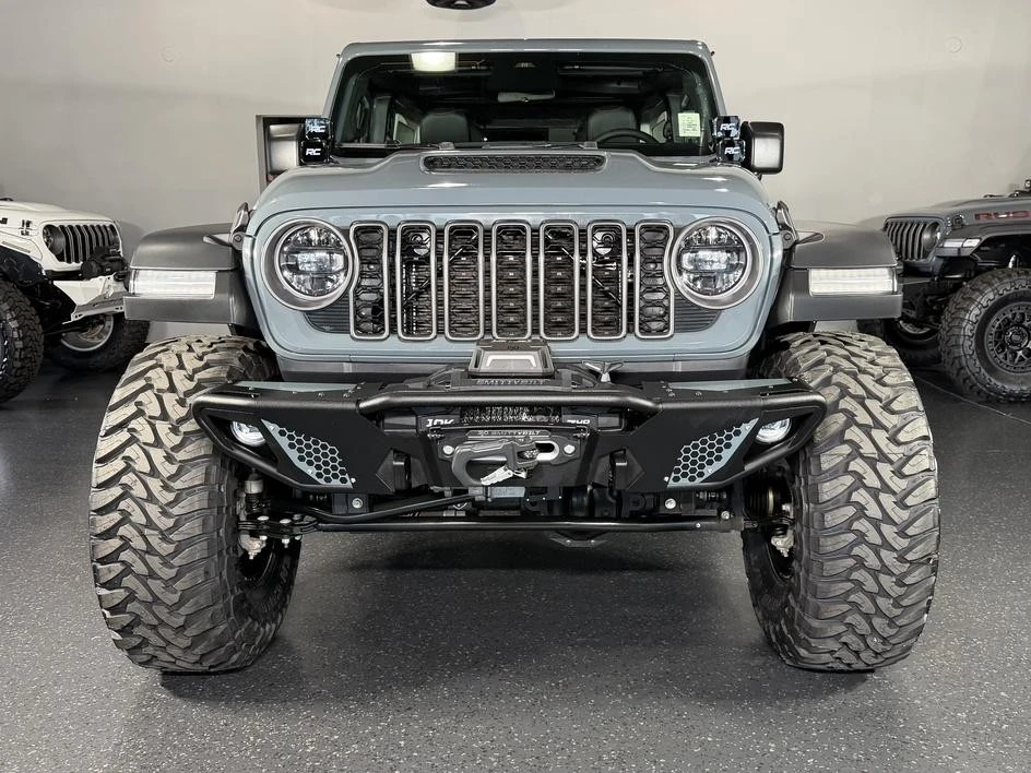 2026 Jeep JL Wrangler - Image 3 of 31