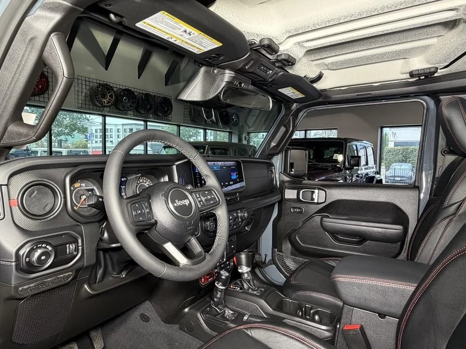 2026 Jeep JL Wrangler - Image 17 of 31