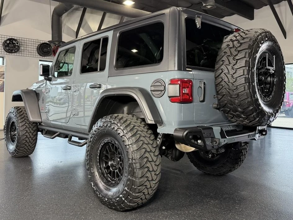 2026 Jeep JL Wrangler - Image 11 of 31