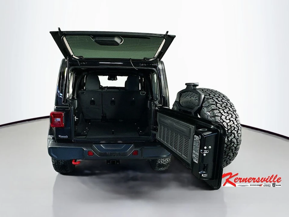 2026 Jeep JL Wrangler - Image 15 of 22