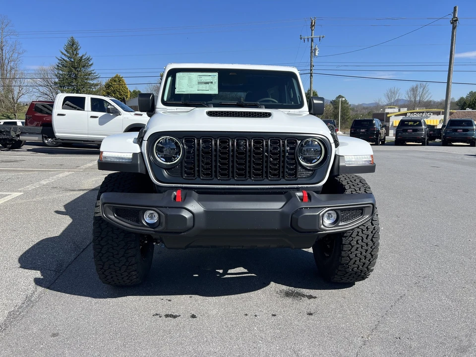 2026 Jeep JL Wrangler - Image 5 of 28