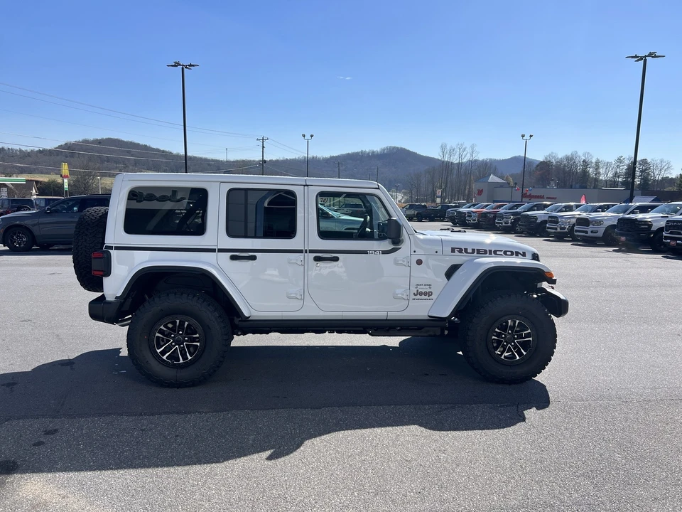2026 Jeep JL Wrangler - Image 4 of 28