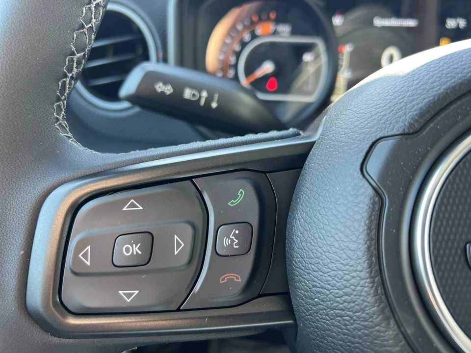2026 Jeep JL Wrangler - Image 24 of 28