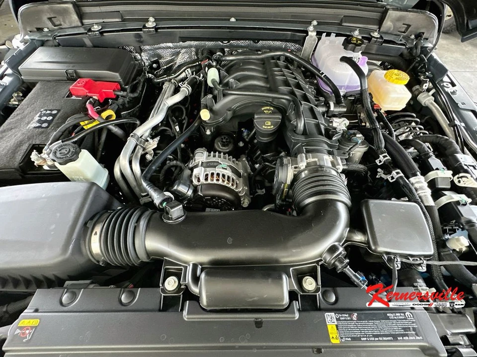 2026 Jeep JL Wrangler - Image 17 of 23