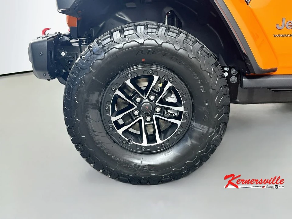 2026 Jeep JL Wrangler - Image 16 of 22
