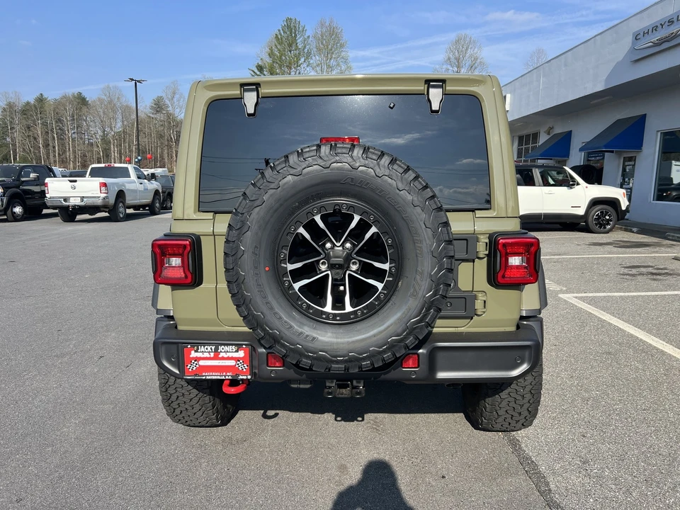 2026 Jeep JL Wrangler - Image 2 of 27