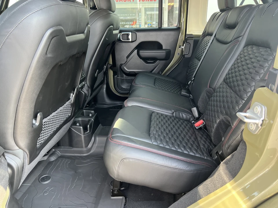2026 Jeep JL Wrangler - Image 11 of 27
