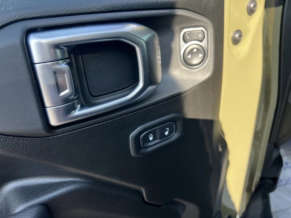 2026 Jeep JL Wrangler - Image 14 of 27
