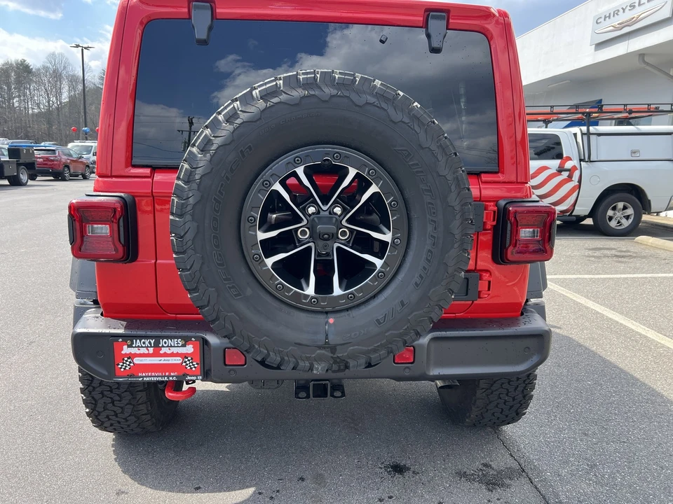 2026 Jeep JL Wrangler - Image 2 of 21