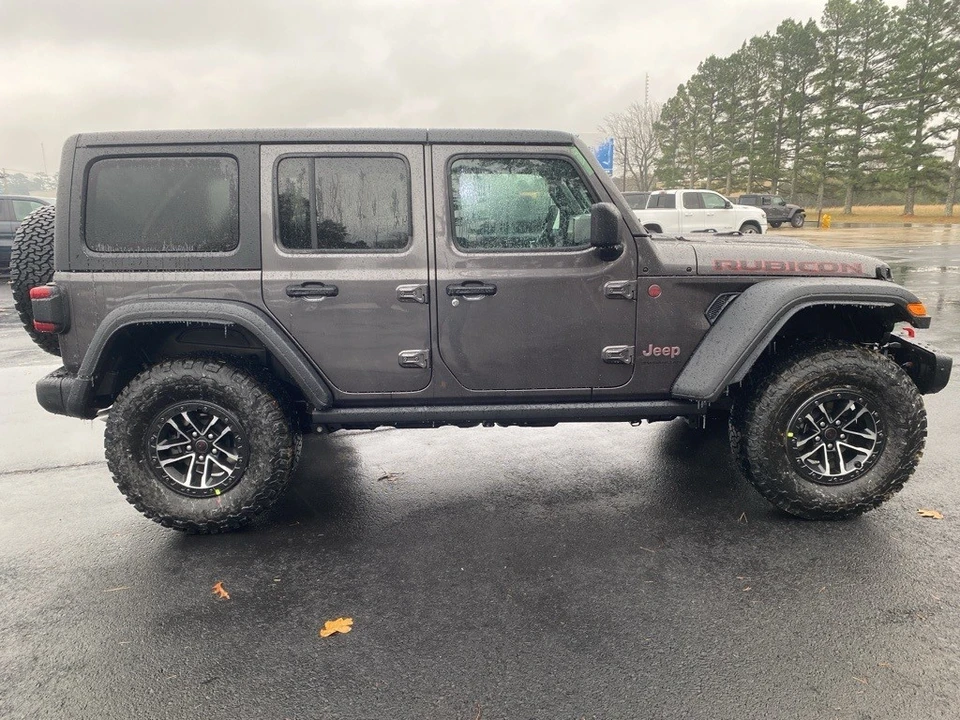 2026 Jeep JL Wrangler - Image 4 of 12