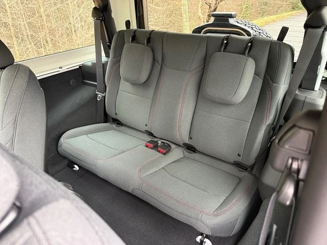 2026 Jeep JL Wrangler - Image 14 of 28