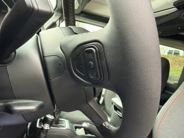 2026 Jeep JL Wrangler - Image 13 of 28
