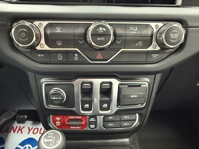 2026 Jeep JL Wrangler - Image 22 of 28