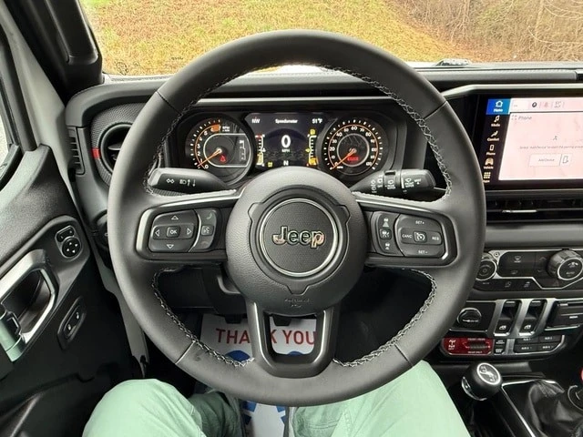 2026 Jeep JL Wrangler - Image 18 of 28