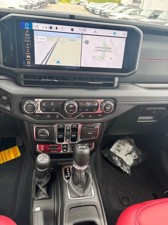2026 Jeep JL Wrangler - Image 11 of 13