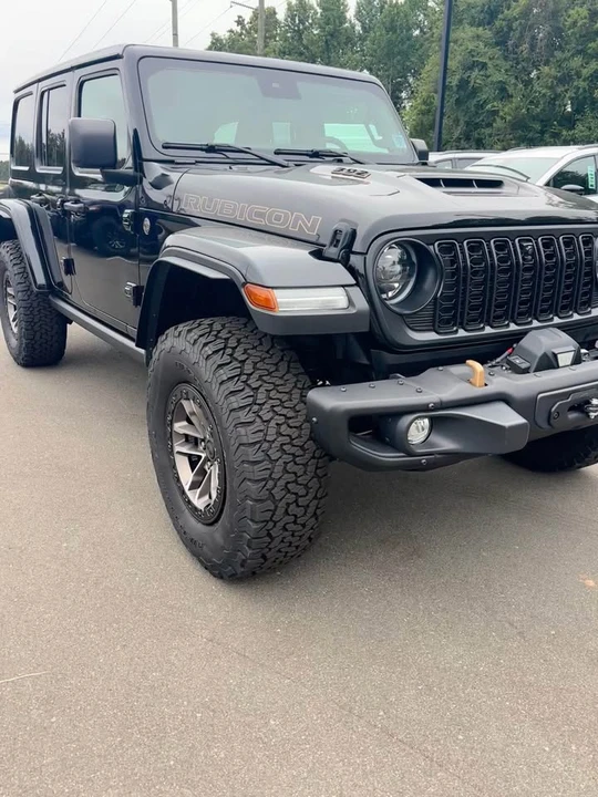 2026 Jeep JL Wrangler - Image 2 of 13