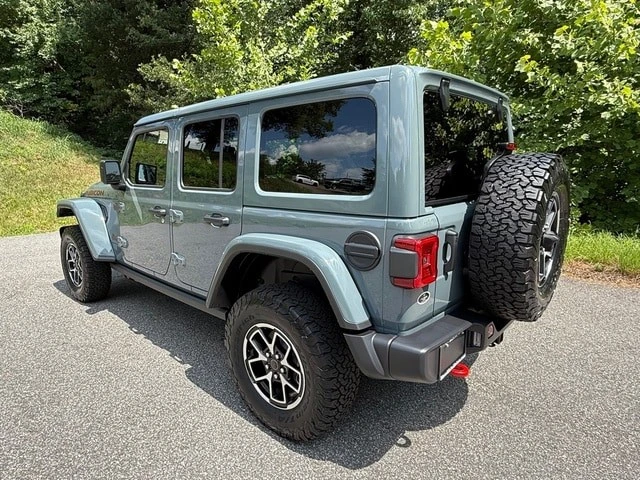 2026 Jeep JL Wrangler - Image 9 of 30