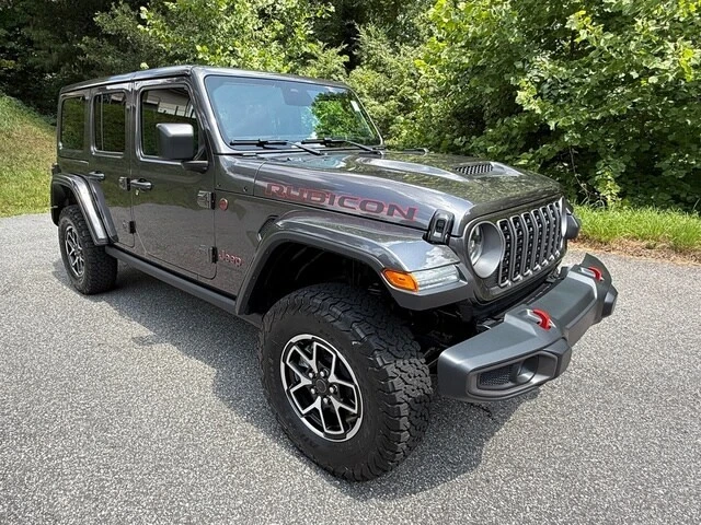 2026 Jeep JL Wrangler - Image 5 of 30
