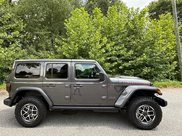 2026 Jeep JL Wrangler - Image 6 of 30