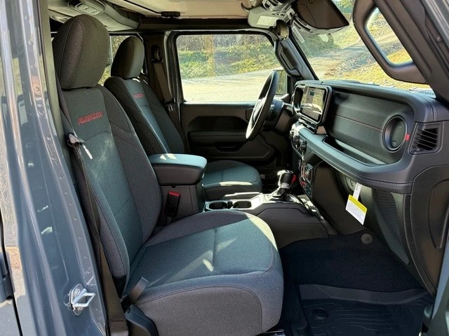 2026 Jeep JL Wrangler - Image 20 of 21