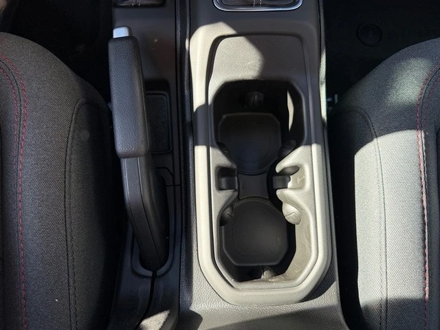 2026 Jeep JL Wrangler - Image 28 of 31
