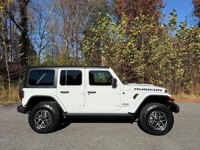 2026 Jeep JL Wrangler - Image 6 of 31