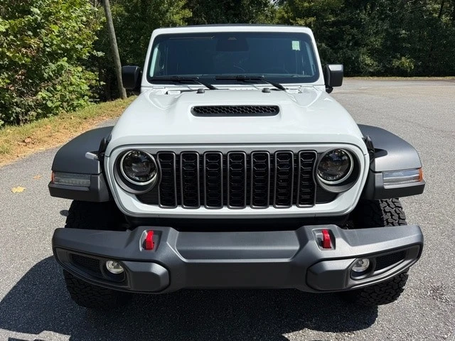 2026 Jeep JL Wrangler - Image 4 of 30